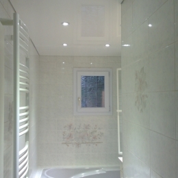 salle de bain laqué