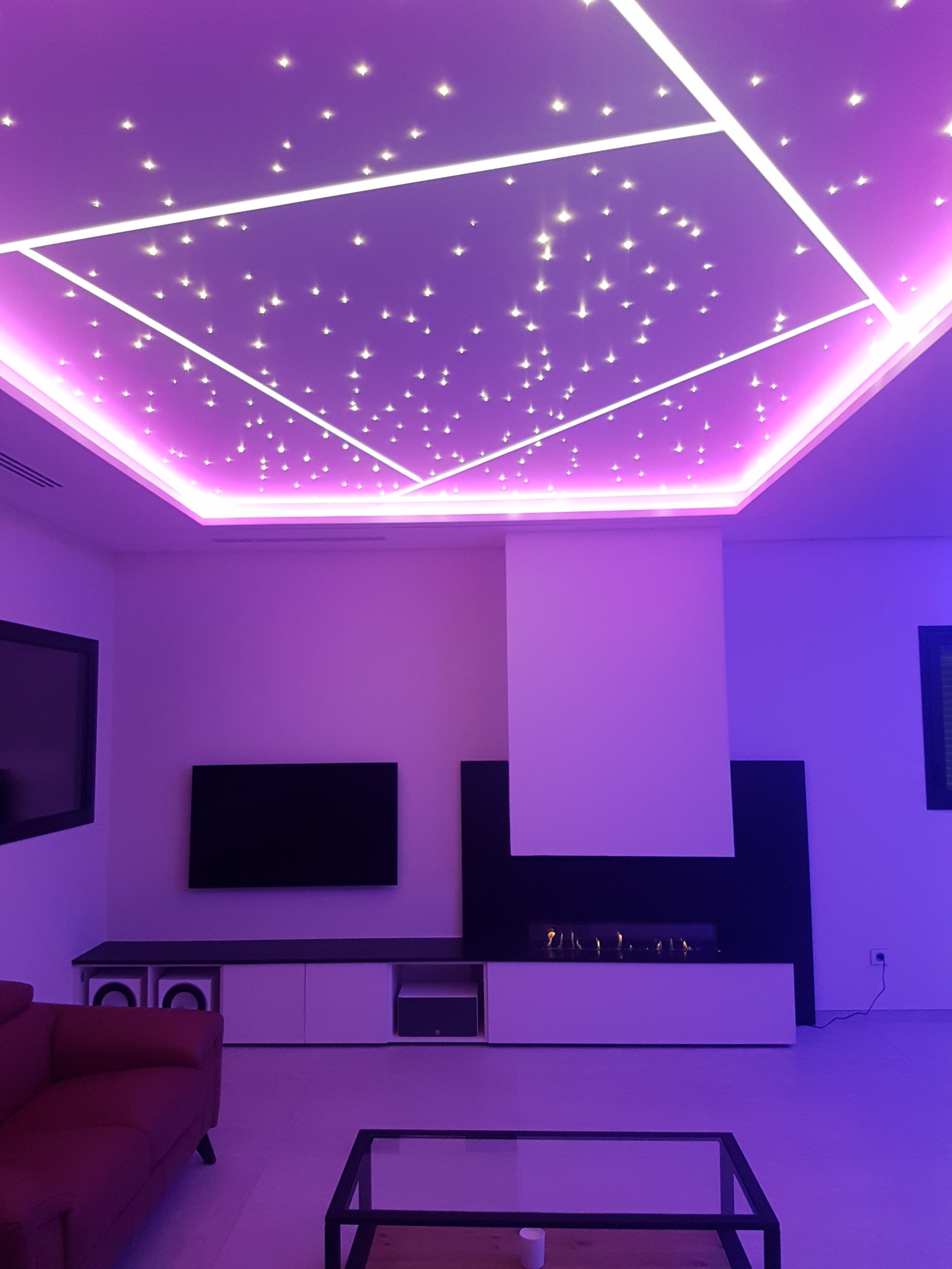 Plafonds Tendus Meunier plafond tendu éclairant, profils leds et fibre ...
